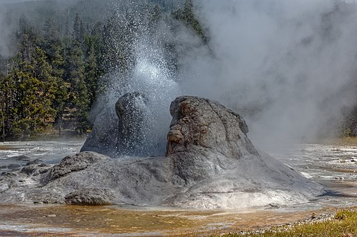 Yellowstone geyser